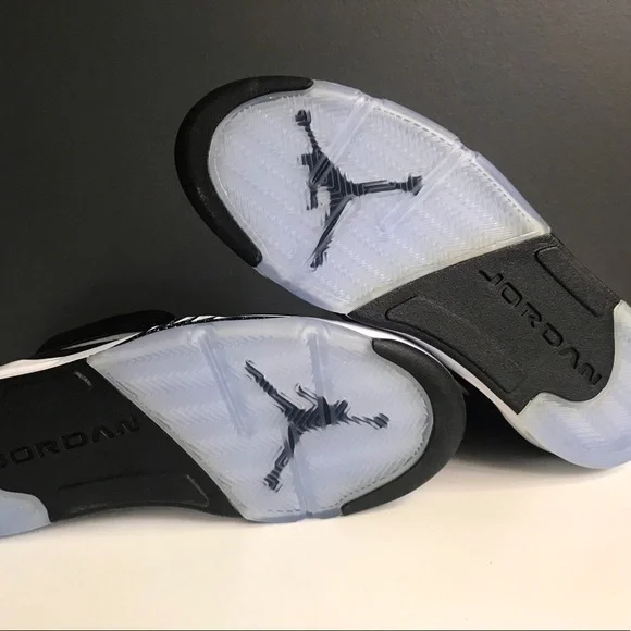 Jordan 5 Retro Oreos BNWT - Picture 5 of 6